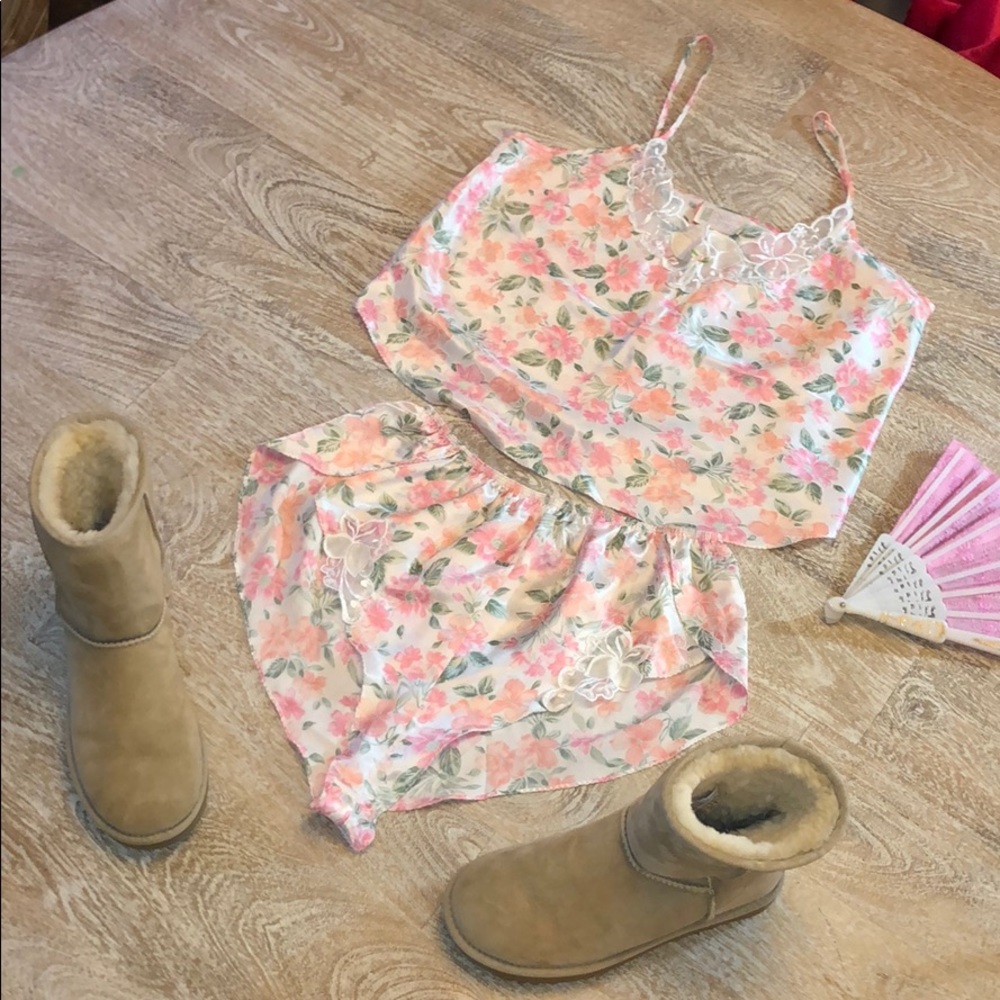 Vintage California Dynasty pajama set Barbie pink